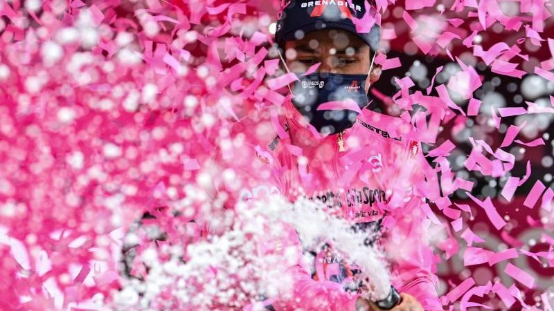 Radprofi Bernal gewinnt 104. Giro d’Italia