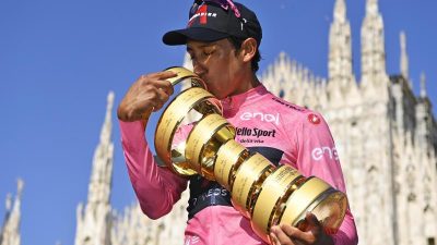 Ganz Kolumbien feiert Giro-Sieger Bernal