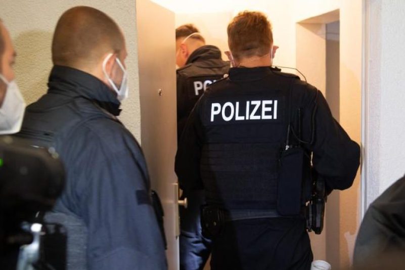 Fünf Festnahmen bei Razzia gegen mutmaßliche Menschenhändler in NRW und Hamburg