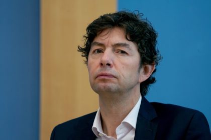 Charité-Virologe Drosten löst mit Bemerkung Diskussion über Maskenpflicht aus