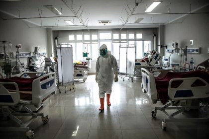 Indonesien: Hunderte Ärzte und Krankenschwestern trotz Sinovac-Impfung infiziert, Dutzende im Krankenhaus