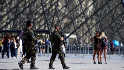 Islamistischer Louvre-Attentäter in Paris zu 30 Jahren Haft verurteilt