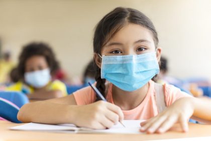 Labor in Florida findet gefährliche Krankheitserreger auf Kindermasken