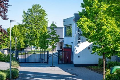 Messerattacke an Schule: Zwei Schüler außer Lebensgefahr