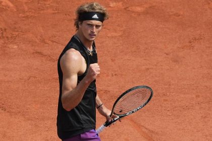 Tennis-Ass Zverev in Paris in Runde drei
