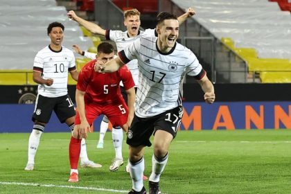 Nur Remis: Kein Comeback-Jubel für Müller und Hummels