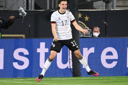 Neuhaus wirbt für sich – Löw muss einen Star opfern