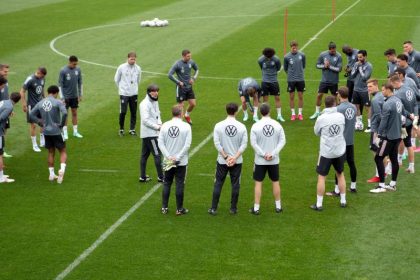 Löw will Dominanz sehen: Letzter Test und Neuer-Jubiläum