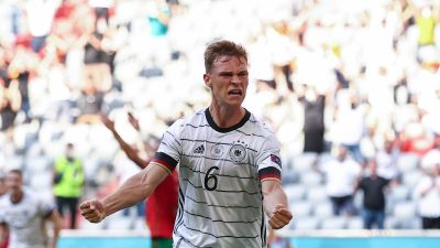 Erste EM-Party: DFB-Elf feiert 4:2 gegen Portugal