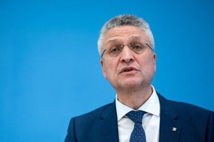 RKI kündigt Übergang von Corona-Pandemie in dauerhaft wiederkehrende Endemie an
