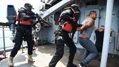 Zahl der Piratenangriffe stark rückläufig – Risiken für Seeleute bestehen weiter
