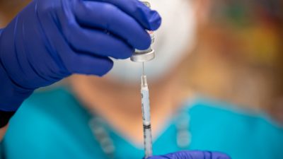 Israelische und europäische Experten: Corona-Impfung könnte COVID-19-Varianten hervorrufen