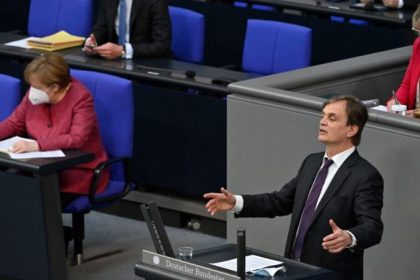 AfD zieht Klage gegen Maskenpflicht im Bundestag zurück