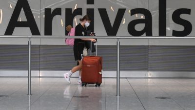 England schafft Quarantäne für geimpfte Reisende aus EU und USA ab