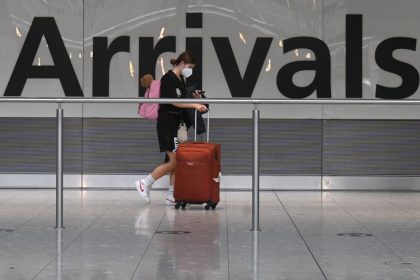 England schafft Quarantäne für geimpfte Reisende aus EU und USA ab