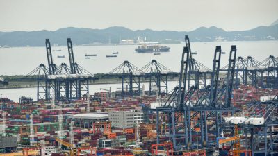 Schiffs-Stau in China behindert massiv globale Güterströme