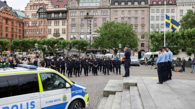 Jugendlicher Verdächtiger nach Tod von Polizist in Schweden festgenommen