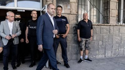 Bulgariens Präsident beauftragt Politik-Neuling der „Protestpartei“ ITN mit Regierungsbildung