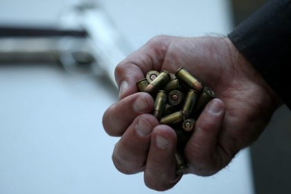 Tausende Schuss Munition in überflutetem Keller in Erftstadt entdeckt
