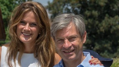 Seehofer sieht FDP-Beitritt seiner Tochter nicht als Landesverrat