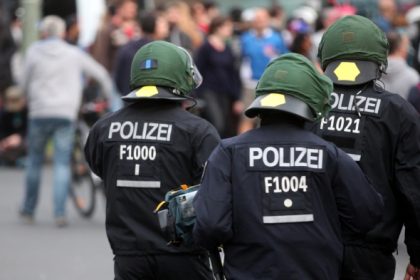 Koblenz: Polizei-Durchsagen bei „Corona-Spaziergang“ sorgen für Irritationen