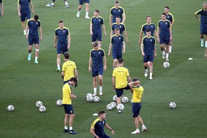 Zweites Viertelfinal der Fußball-EM: Ein Tag des „Duells der Außenseiter“