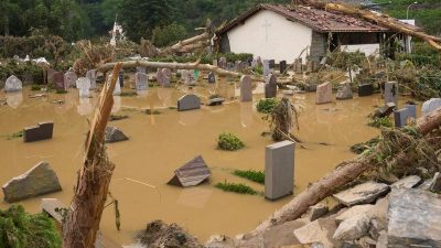 Bürgermeisterin von Altenahr: Monatelange Notversorgung mit Wasser und Strom möglich