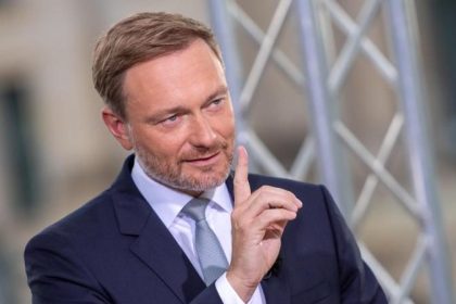 Lauterbach vs. Lindner: Keine Ungleichbehandlung von geimpften und negativ getesteten Menschen