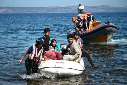 Griechische Küstenwache soll Migranten ins Meer geworfen haben