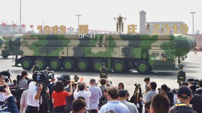 Cyberangriffe und Atom-Silos in China: Biden droht mit „echtem Krieg“