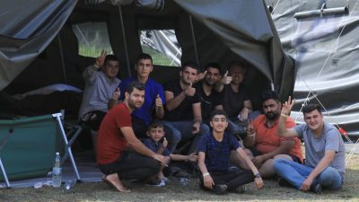 Der Irak holt 370 Migranten aus Belarus zurück – weitere Rückholaktionen folgen