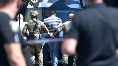Ukrainische Polizei nimmt Ex-Soldaten nach Handgranaten-Drohung fest