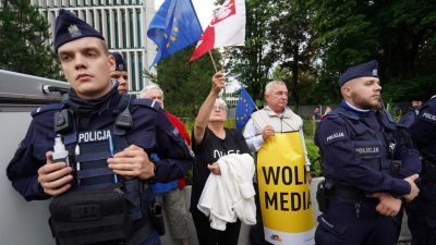 Polnisches Parlament stimmt über umstrittenes Mediengesetz ab
