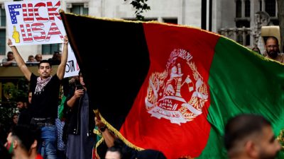 Tausende Menschen demonstrieren in London gegen Taliban