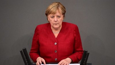 Innenausschuss-Vorsitzende kritisiert Regierungserklärung von Merkel