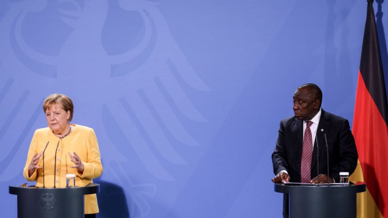 Merkel für Investitionen für erneuerbare Energien in Afrika