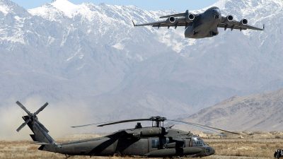 US-Militärflugzeug transportierte 823 Afghanen – Ramstein wird Afghanistan-Drehkreuz