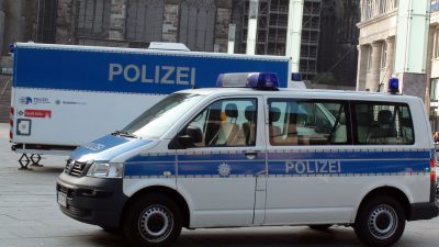 Kölner Polizei nimmt nach Fund von totem Neugeborenen Tatverdächtige fest