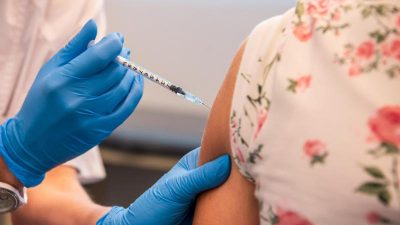 Auch neue Umfrage zu Corona-Impfungen zeigt andere Werte als RKI-Quote