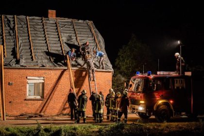 Heftiger Sturm in Ostfriesland beschädigt Häuser