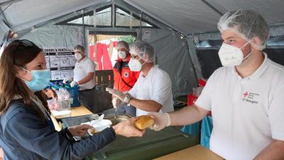 Rotes Kreuz verpflegt Ahrtal – aber die Helfer werden knapp