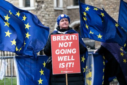 Britische Behörde: Brexit für Wirtschaft schlimmer als Pandemie