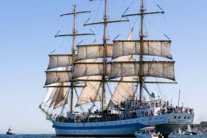 Windjammerparade und Segelkino: Die Kieler Woche gestartet