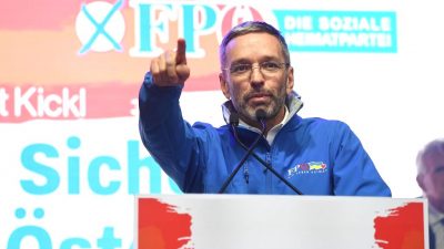 FPÖ: Kickl löst mit Ankündigung Spekulationen über Rücktritt aus – heimlich geimpft?
