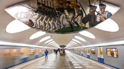 Fahrgäste in Moskauer U-Bahn können Ticket bald per Gesichtserkennung kaufen
