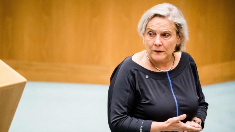 Niederländische Verteidigungsministerin tritt nach Afghanistan-Desaster zurück