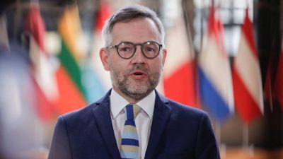 Europa-Staatsminister nennt U-Boot-Streit „Weckruf“ für EU