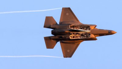 Israel fliegt Luftangriffe auf Gazastreifen