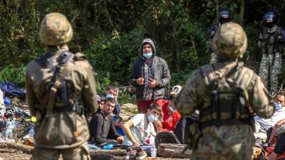 Polen fordert Migranten per SMS zur Umkehr auf – „Die polnische Grenze ist dicht“