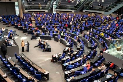Anzeigepflichtige Einkünfte: Bundesrat verschärft Transparenzregeln für Abgeordnete